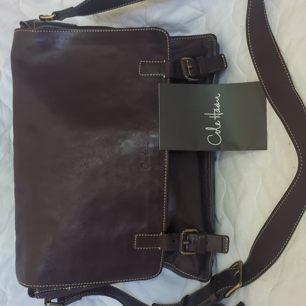 Cole Haan Vintage Messenger Bag (Like New)